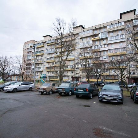 Kvartirkoff Na Volodymyra Ivasiuka 19A Kyjev Exteriér fotografie